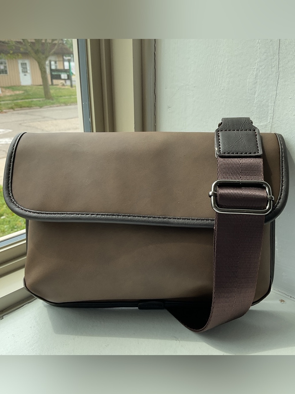 Brown Crossbody Bag with Adjustable Strap